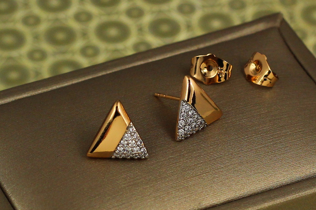 Серьги гвоздики  Xuping Jewelry Треугольники с родием 11 мм золотистые
