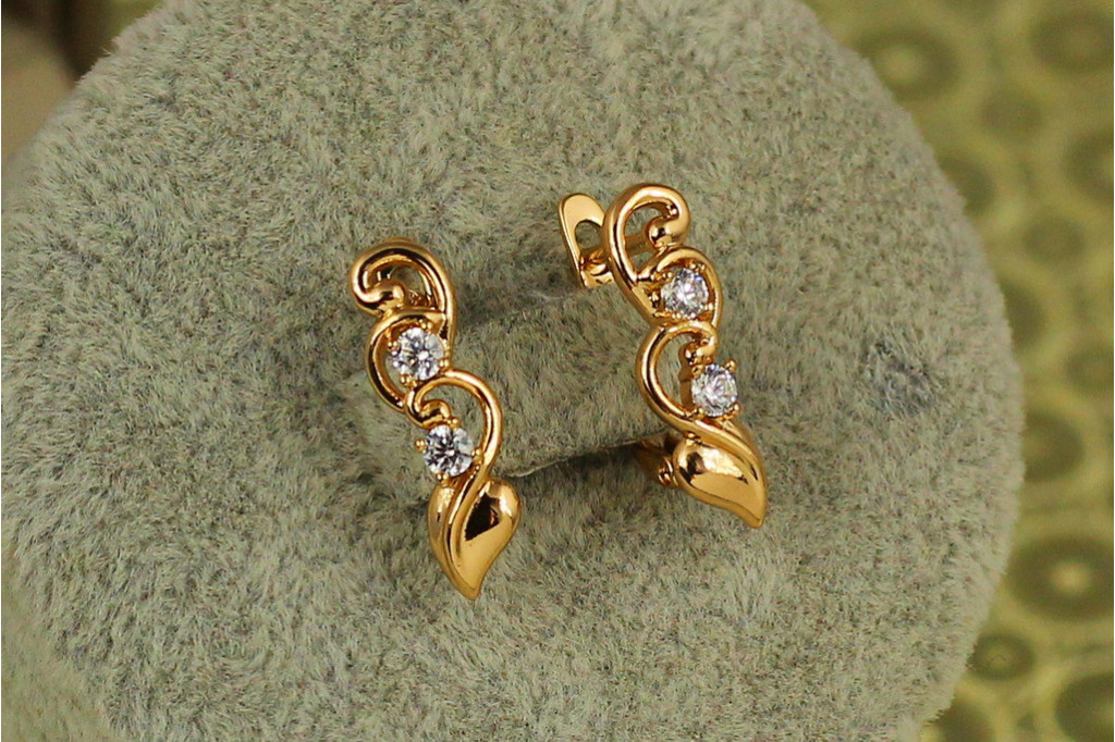Серьги Xuping Jewelry Пассифлора 1.8 см золотистые
