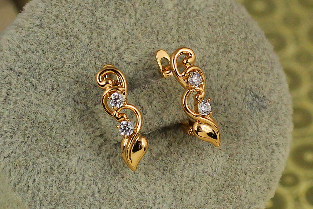 Серьги Xuping Jewelry Пассифлора 1.8 см золотистые