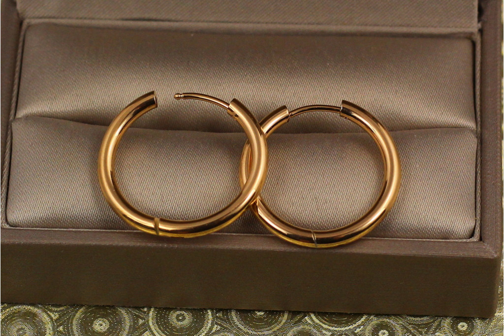 Серьги Xuping Jewelry гладкие колечки с округлыми краями 2 см золотистые