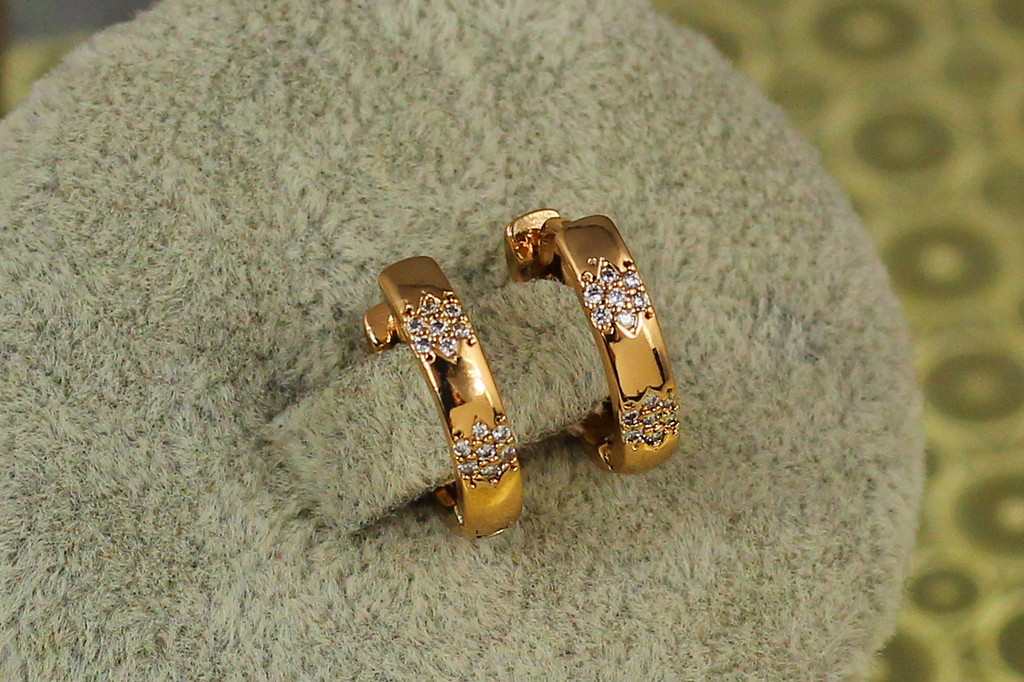 Серьги кольца Хuping Jewelry гладкие Кардио 1,4 см золотистые