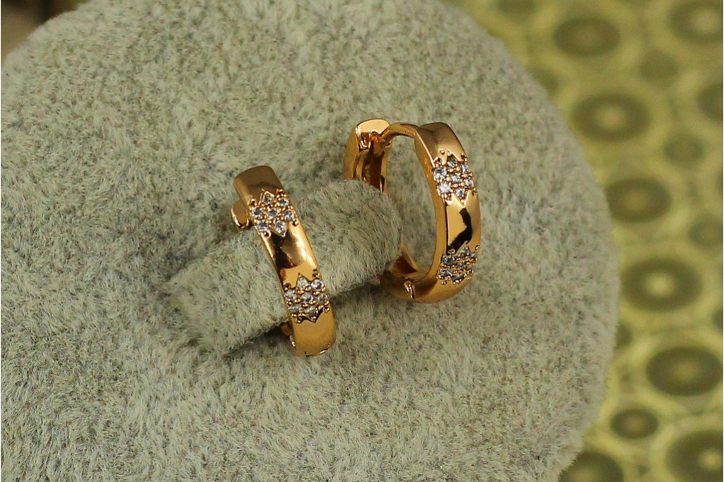 Серьги кольца Хuping Jewelry гладкие Кардио 1,4 см золотистые