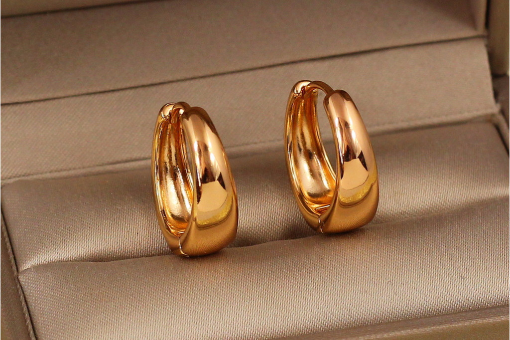 Серьги кольца Xuping Jewelry расширенные снизу 2 см золотистые
