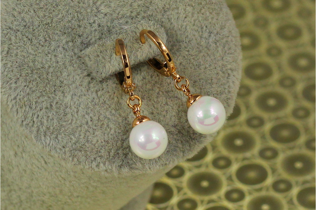 Серьги  подвески Xuping Jewelry шарики с жемчугом 8 мм  2,7 см золотистые