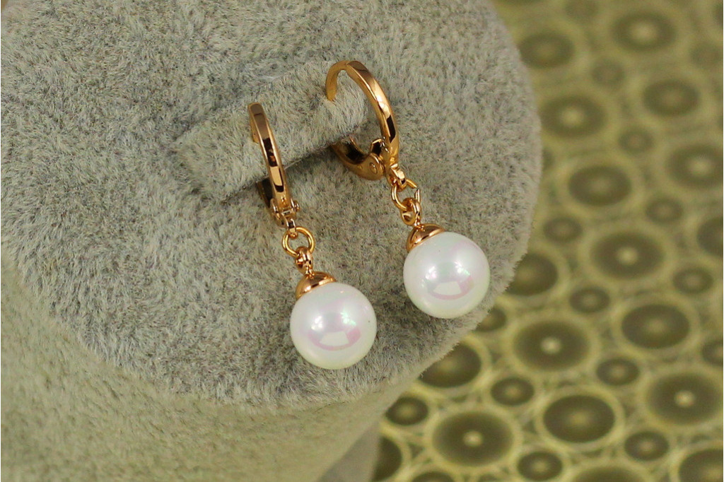 Серьги  подвески Xuping Jewelry шарики с жемчугом 8 мм  2,7 см золотистые