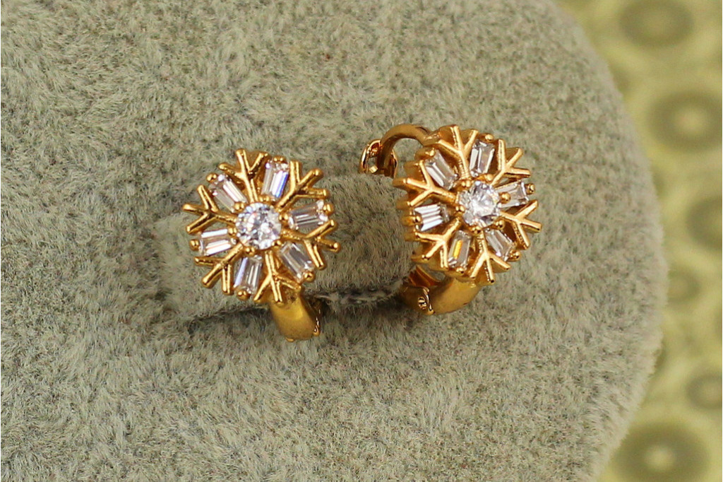 Серьги детские Xuping Jewelry снежинка 1,3 см золотистые
