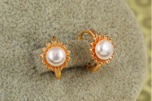 Сережки дитячі Xuping Jewelry ромашка з перлиною 1,3 см золотисті