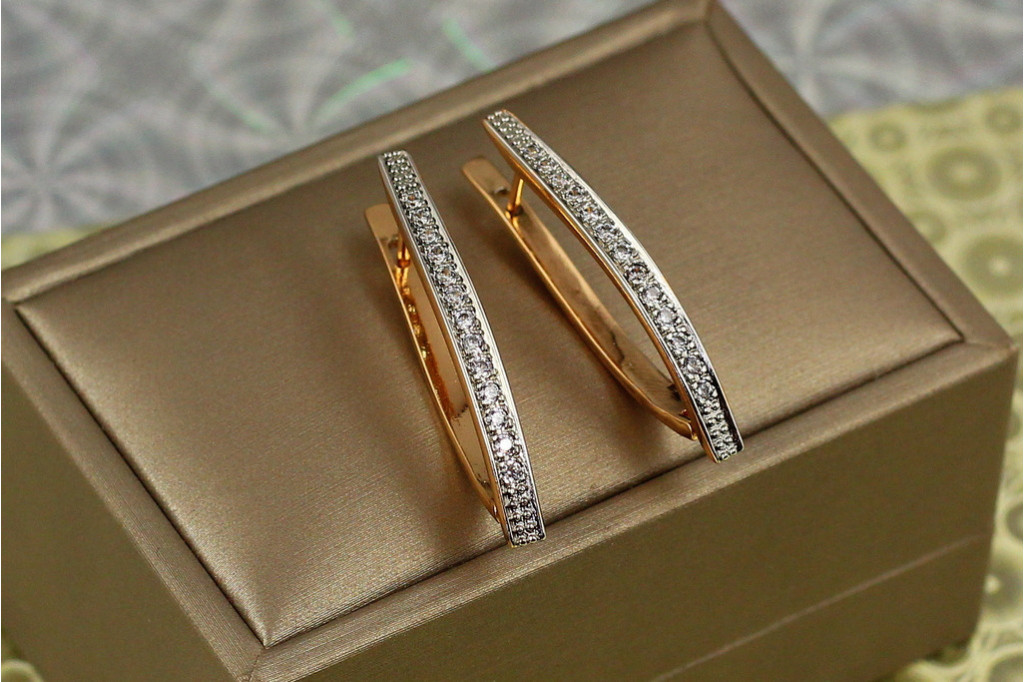 Сережки Xuping Jewelry стріла доріжка з каменів із родієм 3.5 см золотисті