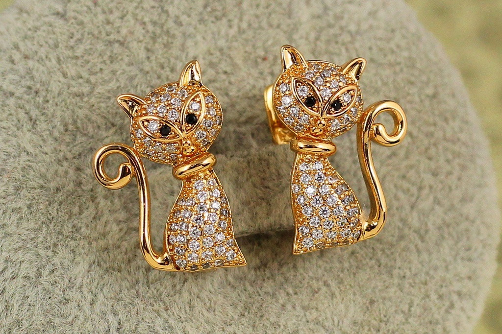 Серьги Xuping Jewelry котики с мелкими фианитами 2 см золотистые