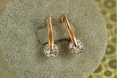 Сережки Xuping Jewelry Повітруля з білим каменем 2 см золотисті