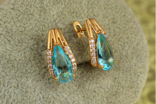 Сережки Xuping Jewelry Сонет із голубим каменем 1,7 см золотисті