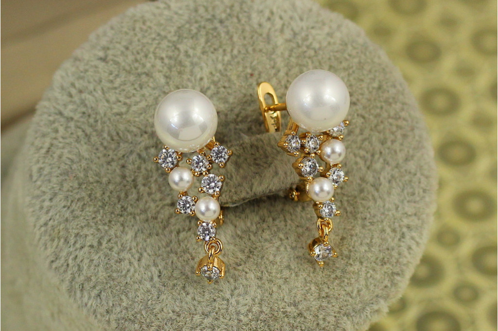 Сережки Xuping Jewelry спалах з танцюючим фіанітом 2,4 см золотисті