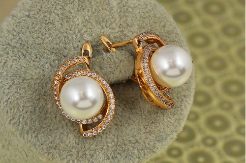 Сережки Xuping Jewelry королева з перлиною 2,1 см золотисті