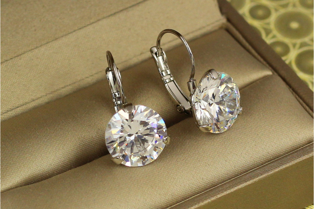 Сережки Xuping Jewelry акапелла з каменем 2,1 см сріблясті