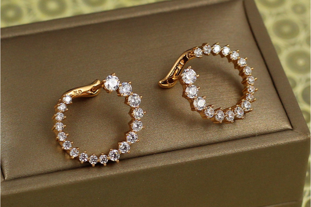 Сережки Xuping Jewelry дужка з крупними каменями 2,1 см золотисті