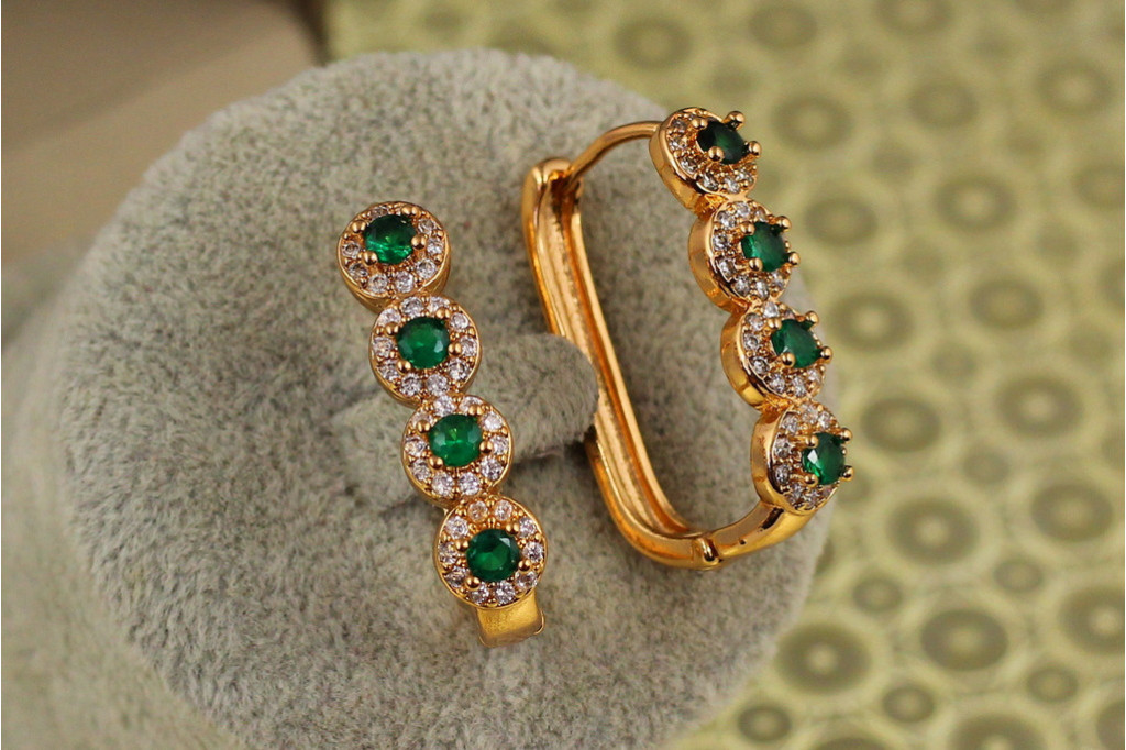 Сережки Xuping Jewelry квартет з зеленим камінням 3,1 см золотисті