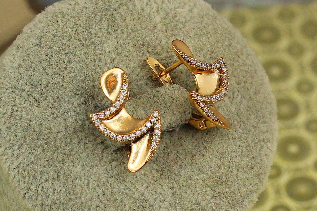 Серьги Xuping Jewelry кубизм 2 см золотистые