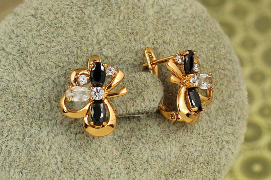 Серьги Xuping Jewelry франт с черными и белыми 1,4 см золотистые
