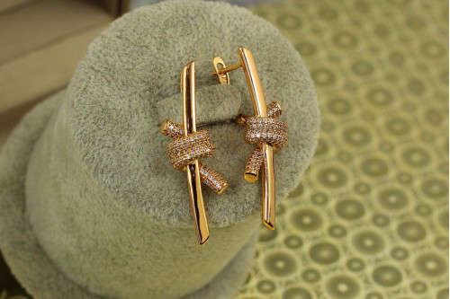 Серьги Xuping Jewelry узелок 3,9 см золотистые