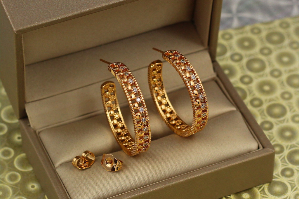 Сережки Xuping Jewelry оверлок 3,1 см золотисті