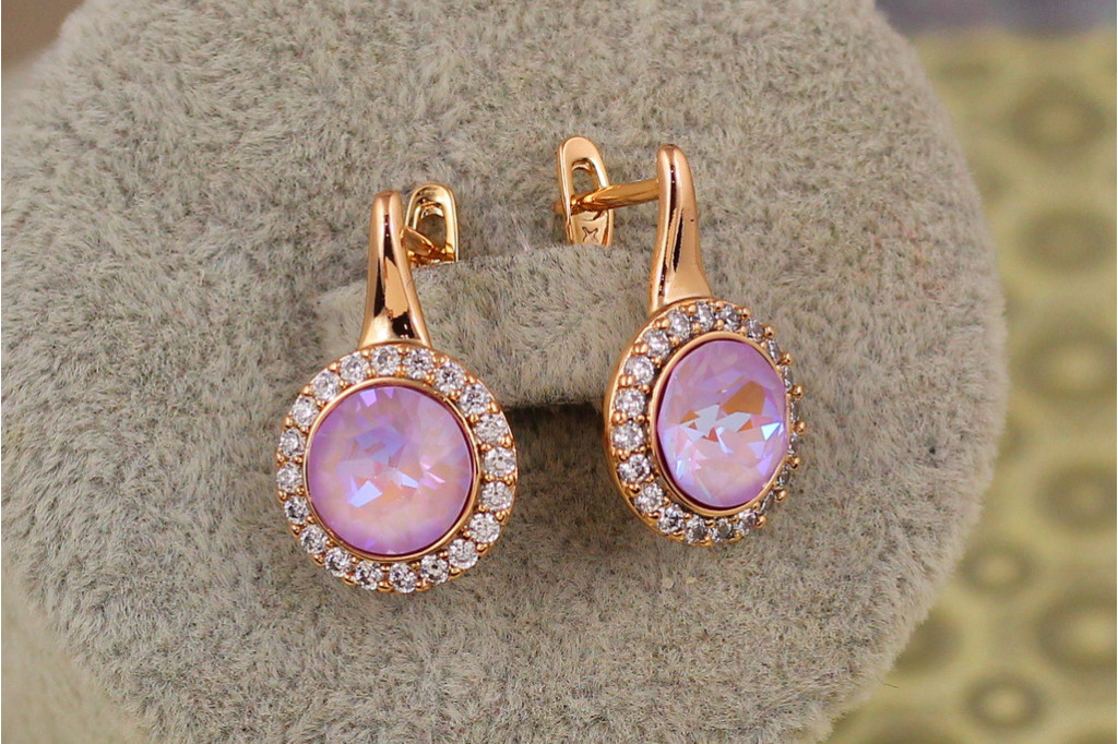 Сережки Xuping Jewelry Сваровськи Романс із бузковими каменями 2 см золотисті