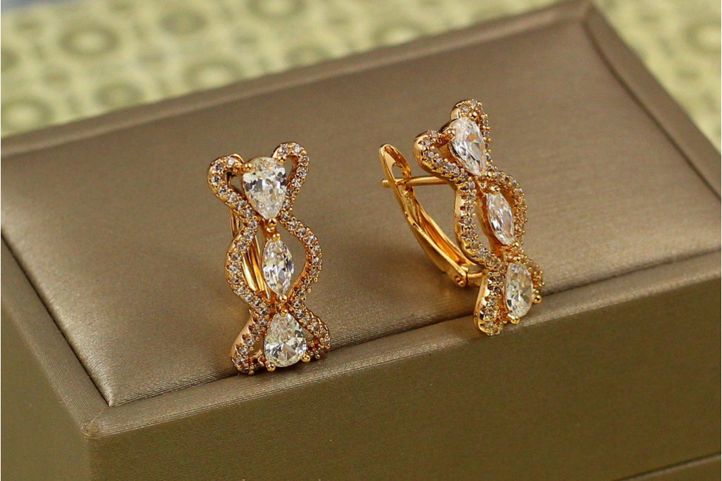 Сережки Xuping Jewelry зиб з білими каменями 2,2 см золотисті