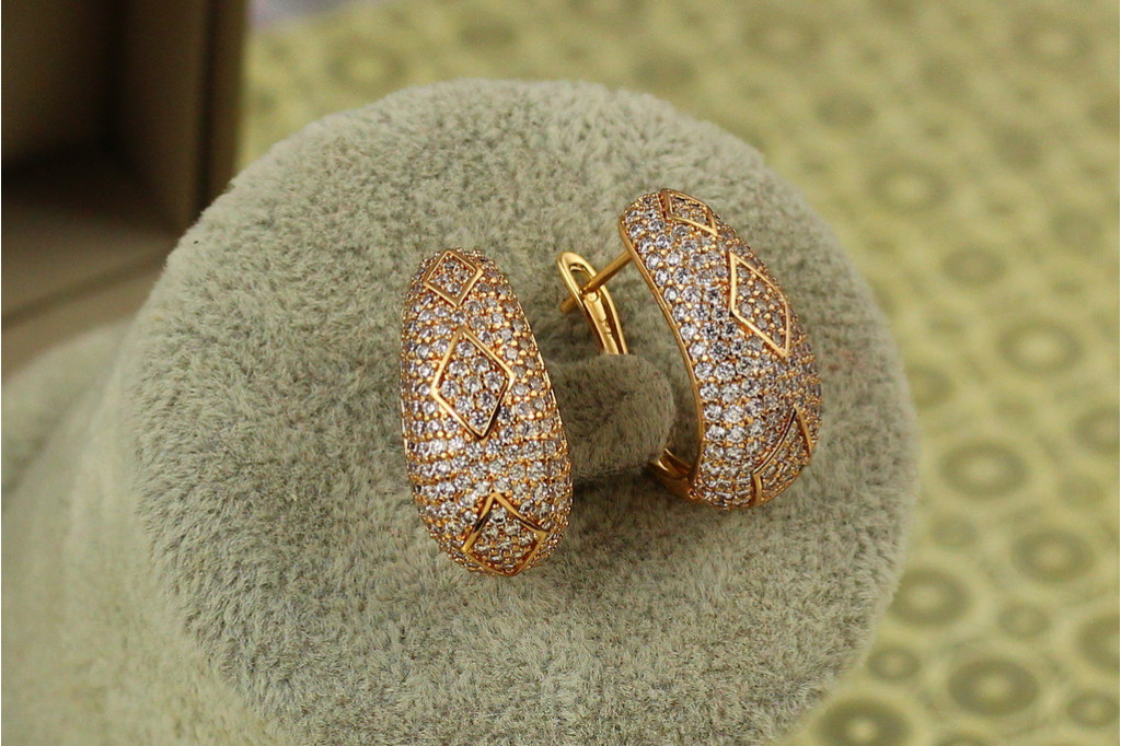 Сережки Xuping Jewelry Сіетл із ромбами 2,2 см золотисті
