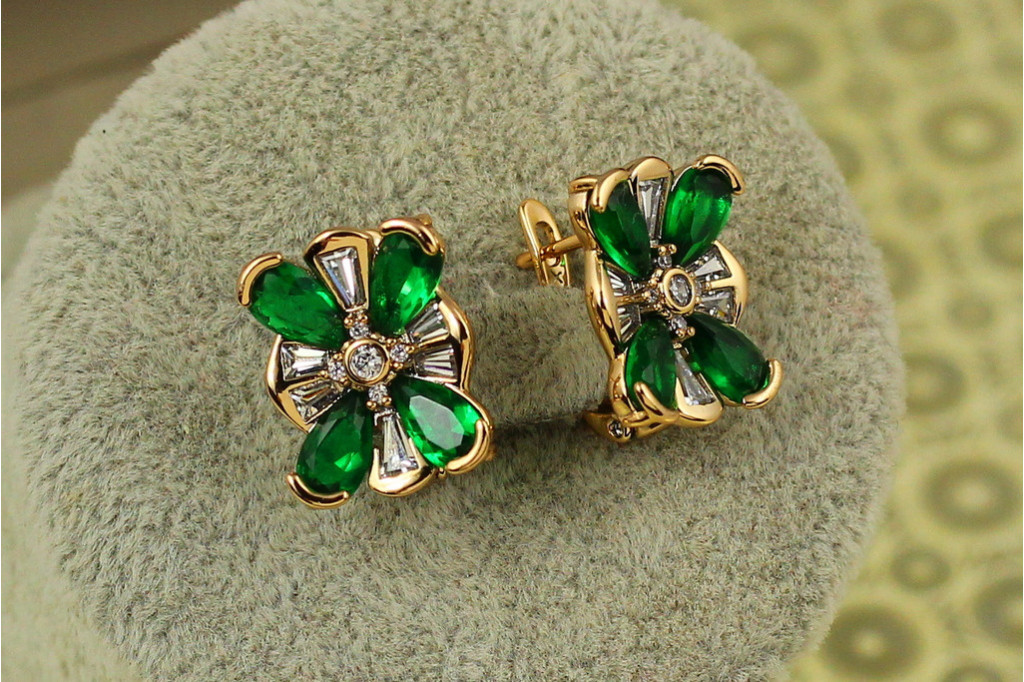 Сережки Xuping Jewelry бурлеск із зеленим каменем 1,7 см золотисті