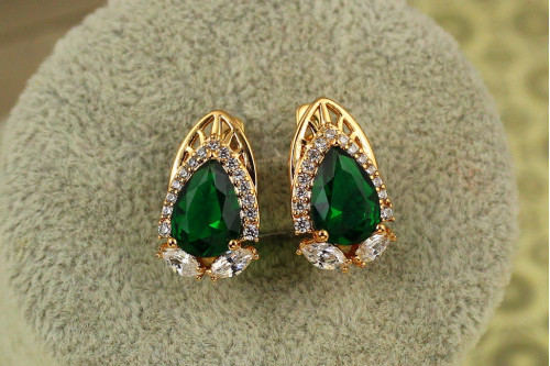Сережки Xuping Jewelry перформанс з зеленим каменем 1,8 см золотисті