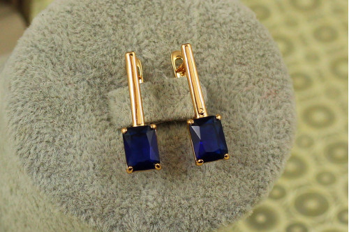 Серьги подвески Xuping Jewelry Прима с синим камнем 2,2 см золотистые