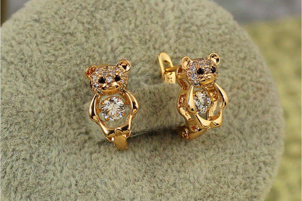 Сережки дитячі Xuping Jewelry ведмедики із танцюючим фіанітом 1,3 см золотисті
