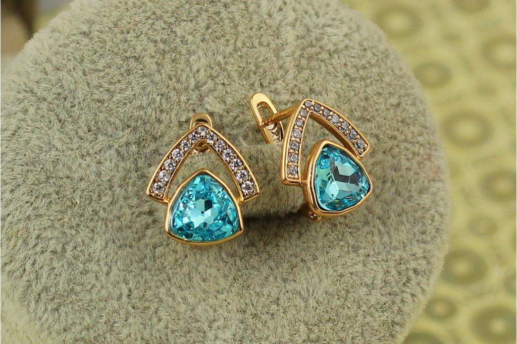Сережки Xuping Jewelry Сваровскі будиночок із блакитним каменями 1,4 см золотисті
