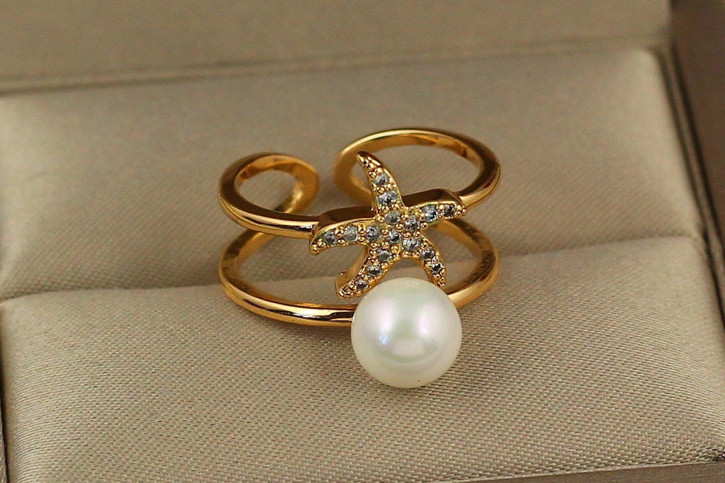 Кольцо Xuping Jewelry звезда с жемчугом р 16 раздвижное золотистое