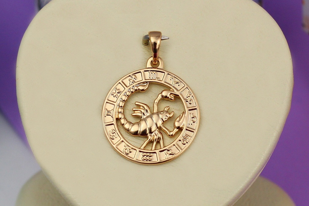 Кулон зодиак Xuping Jewelry скорпион 2 см золотистый