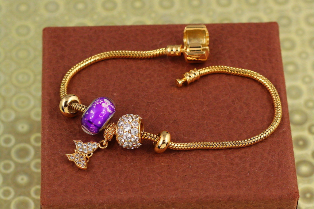 Браслет Xuping Jewelry пандора із фіолетовим шармом 19 см золотистий