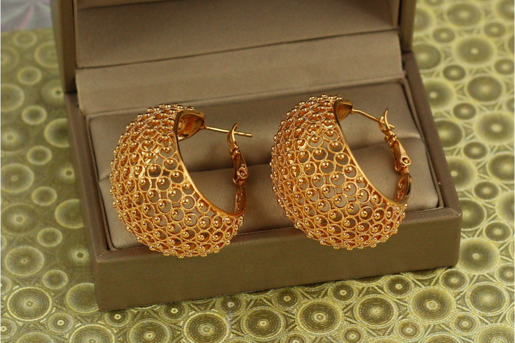 Серьги кольца Хuping Jewelry бургундия 3,5 см золотистые