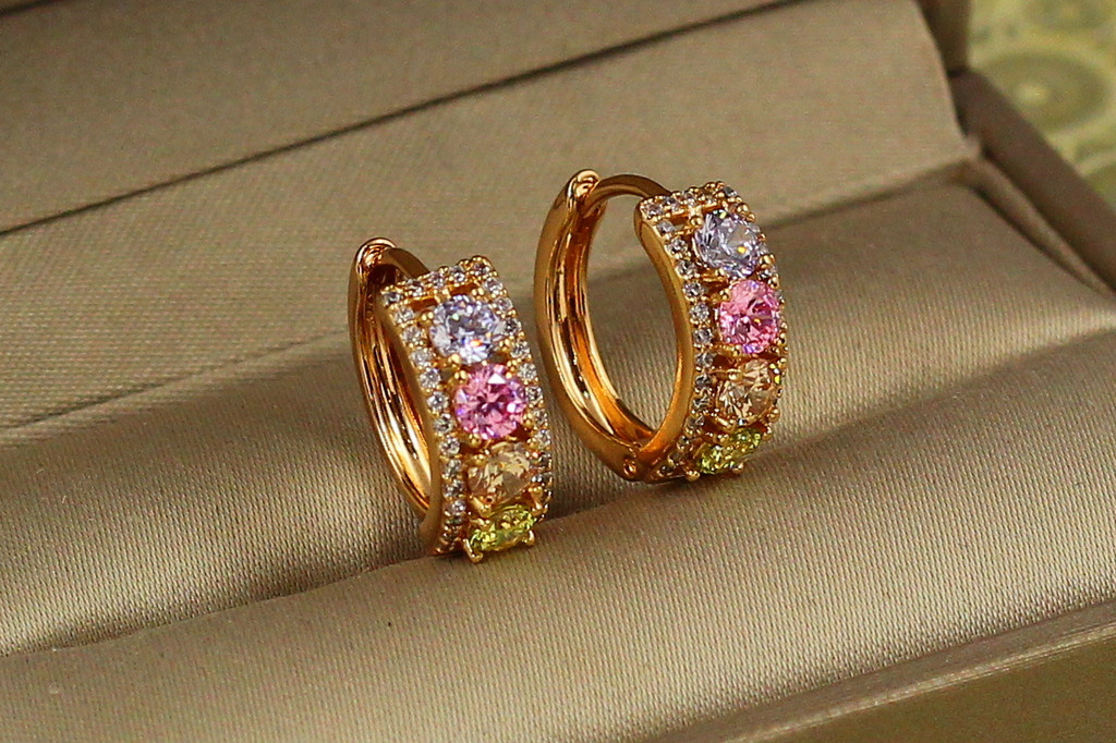 Сережки кільця Хuping Jewelry Оазіс з різнокольоровими каменями 1,5 см золотисті