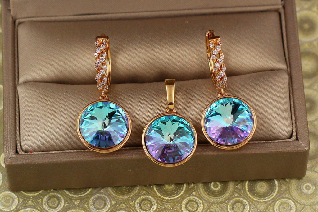Набір Xuping Jewelry великий камінь Сваровскі фіолетовий хамелеон 1,4 см золотистий