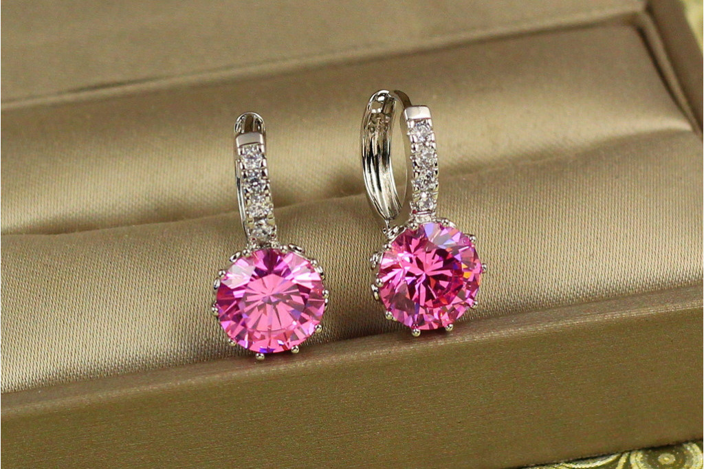 Сережки Xuping Jewelry з великим рожевим каменем і круглою застібкою 2 см сріблясті