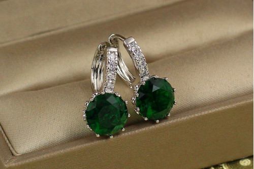 Сережки Xuping Jewelry з великим зеленим каменем і круглою застібкою 2 см сріблясті