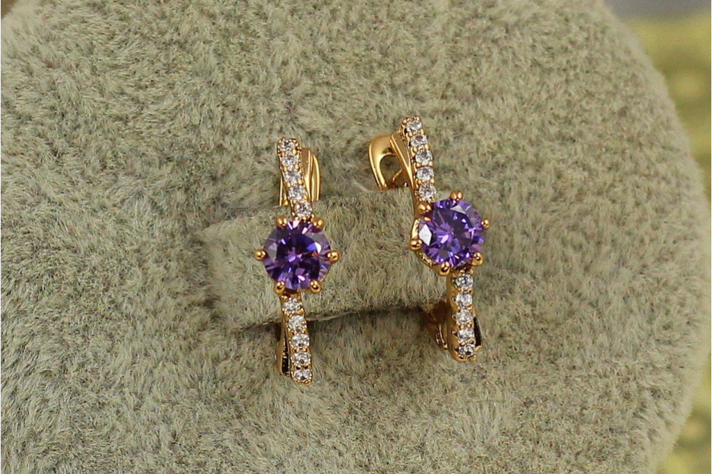 Серьги  Xuping Jewelry антракт с фиолетовым камнем 1,7 см золотистые