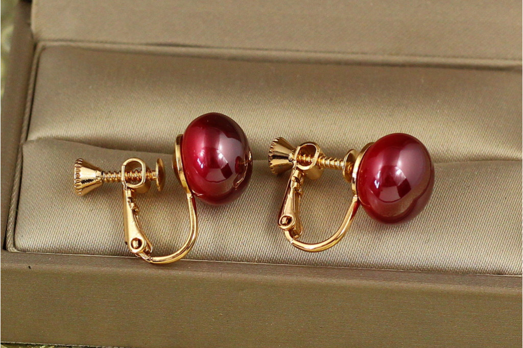 Серьги клипсы Xuping Jewelry  шарики красный перламутр 1,6 см золотистые