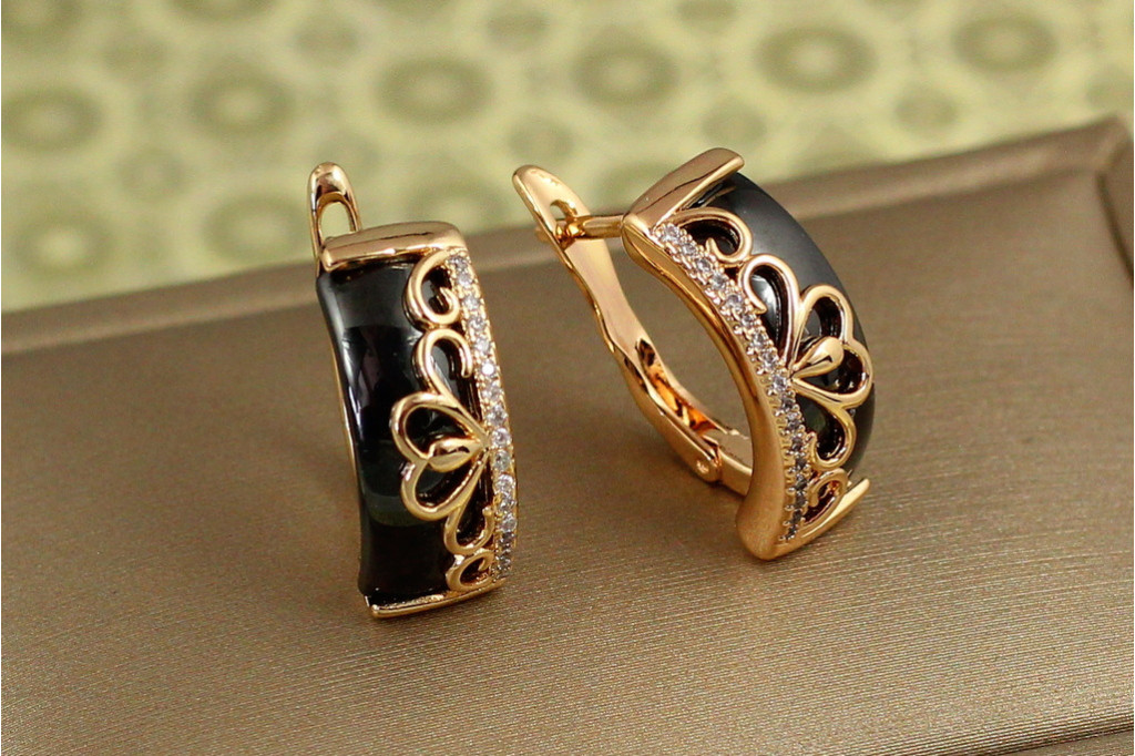 Серьги Xuping Jewelry  виньетка с черной керамикой 1,8 см золотистые