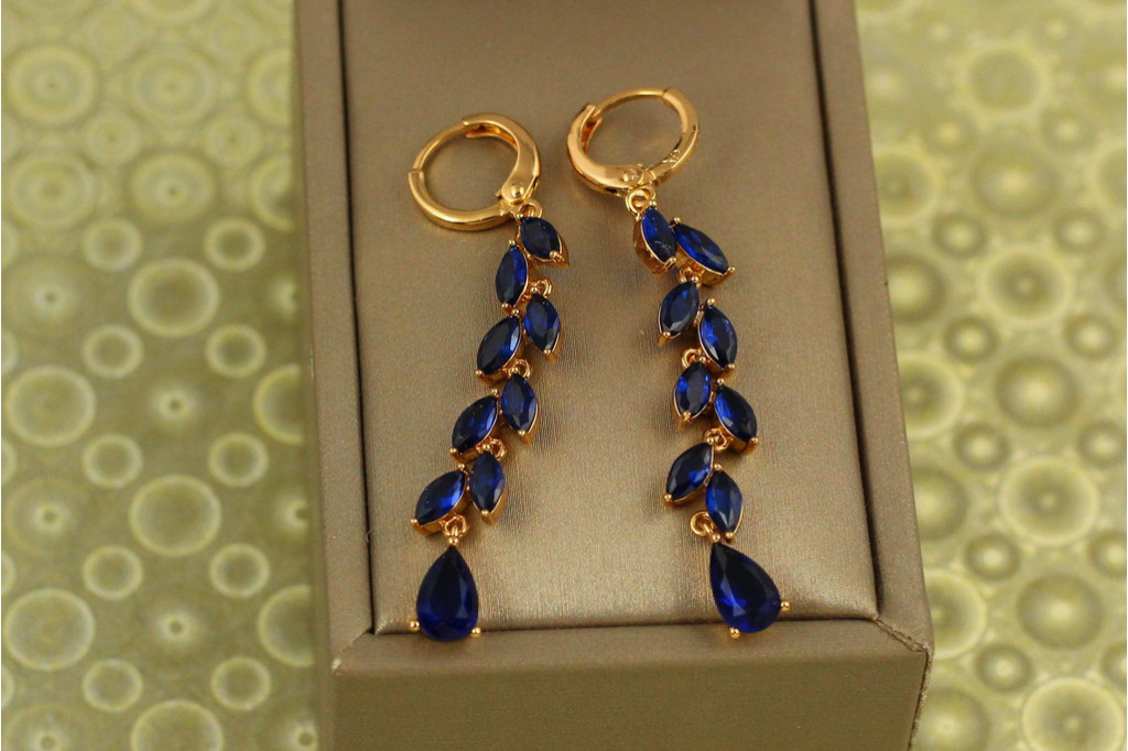 Сережки Xuping Jewelry тополиний пух із синіми каменями 5,5 см золотисті