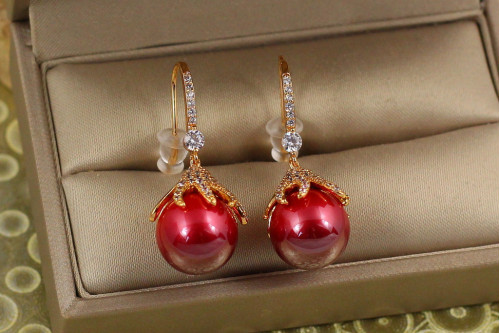 Сережки Xuping Jewelry ліщина з червоною перлиною 3,3 см золотисті