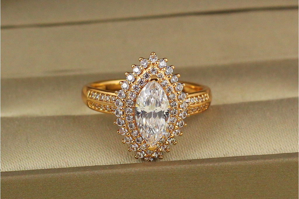 Кільце Xuping Jewelry маркіз в подвійній оправі фіанітів р 19 золотисте