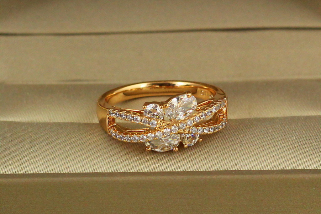 Кільце Xuping Jewelry стихія р 20 золотисте