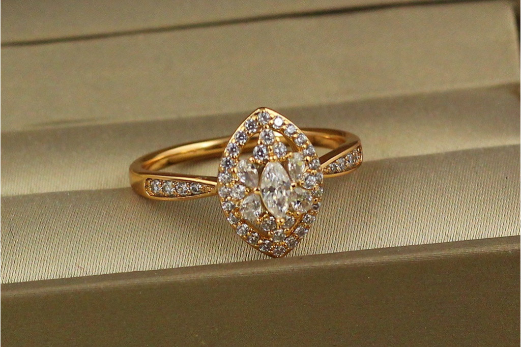 Кольцо Xuping Jewelry Доспех р 20  золотистое
