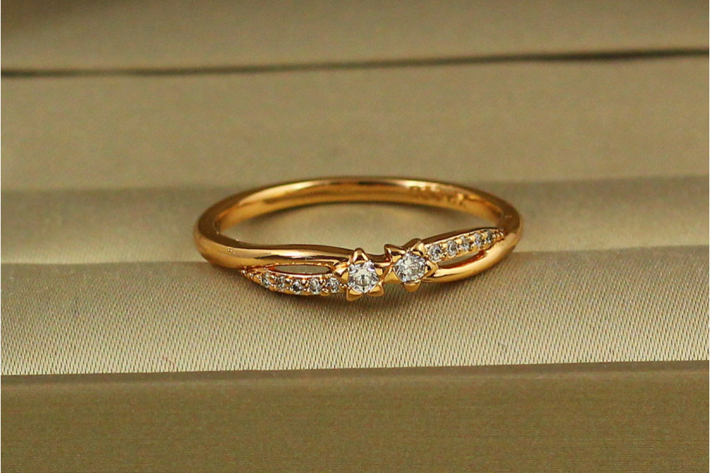 Кільце Xuping Jewelry мавка р 18 золотисте