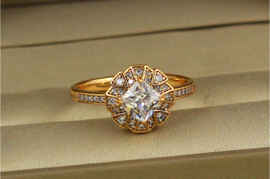 Кольцо Xuping Jewelry Герда р 20  золотистое